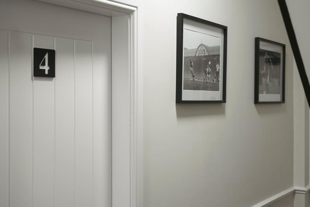 The Boot Rooms Anfield 利物浦 外观 照片